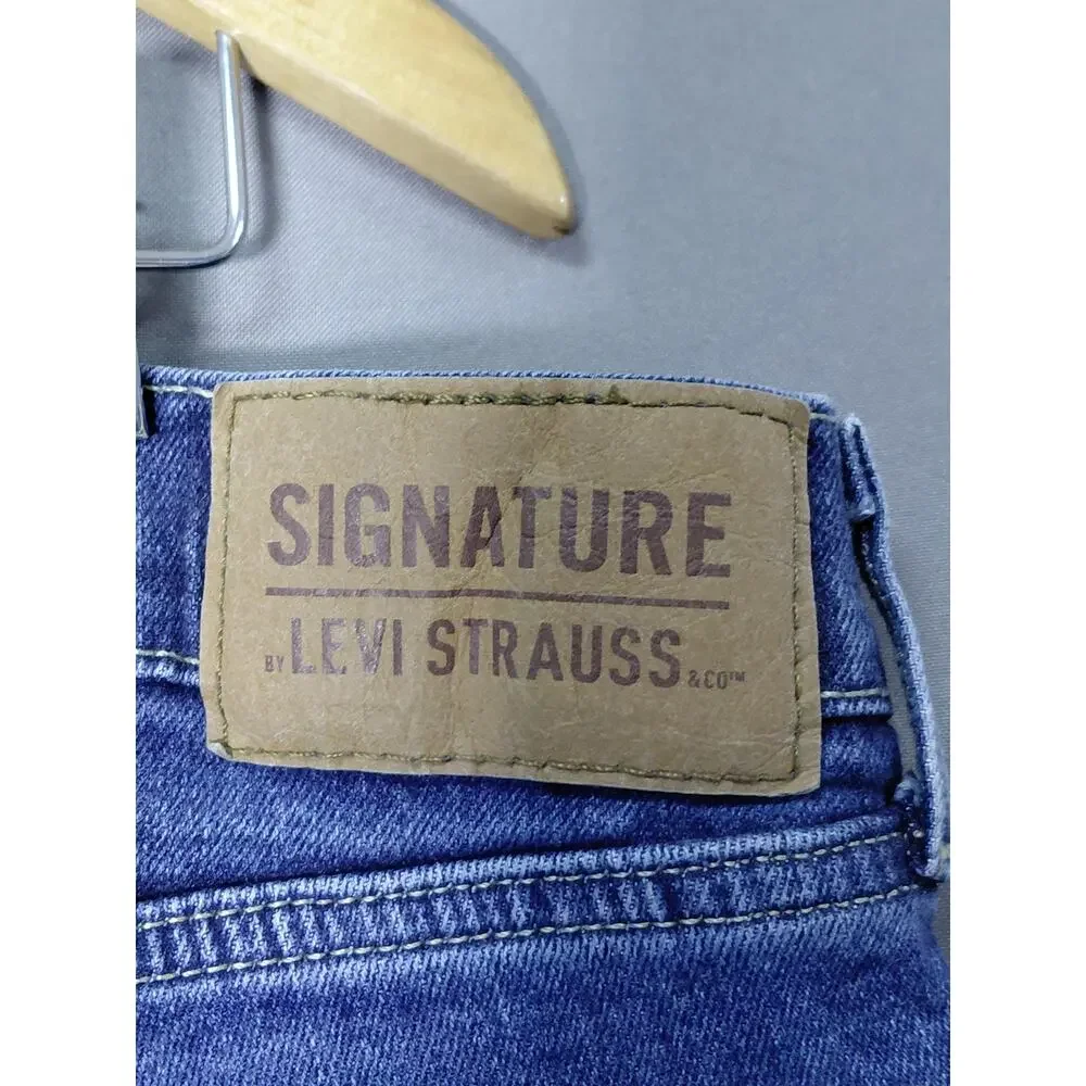 Levi's Signature Blue Straight Leg Relaxed Fit Jeans Men Size W40 L30